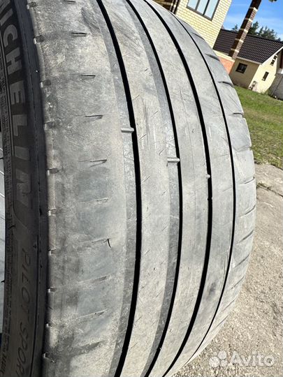 Michelin Pilot Sport 4 235/40 R18 95Y