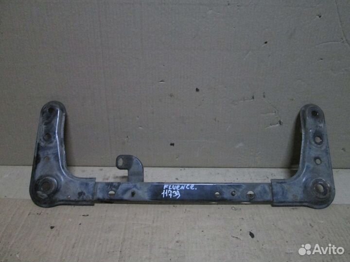 Балка передняя поперечная Renault Fluence рено