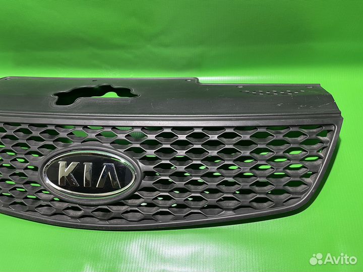 Решетка радиатора Kia Rio 2 2005-2009 седан