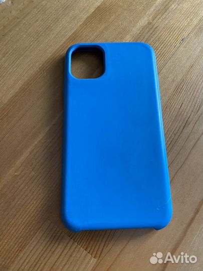 Чехлы на iPhone 11