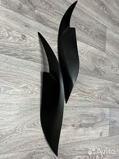 Реснички на тойота королла 150