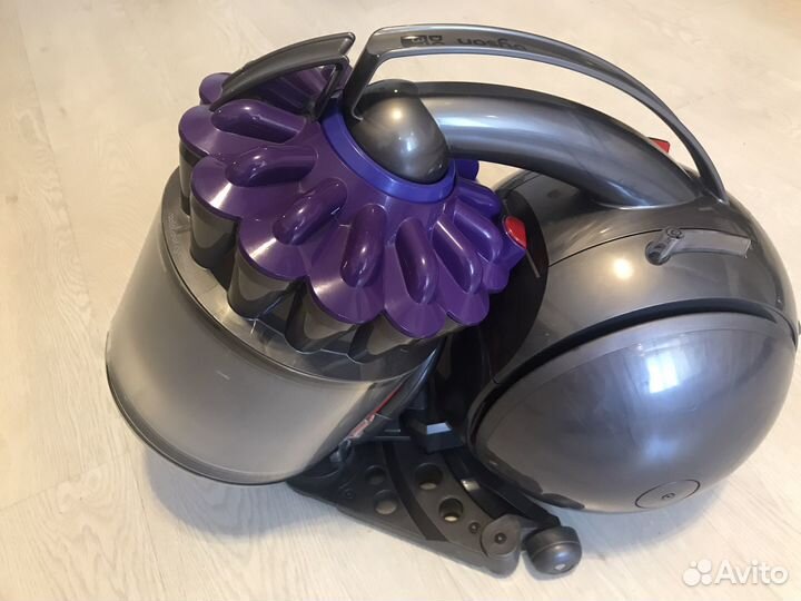 Пылесос Dyson DC37 нерабочий