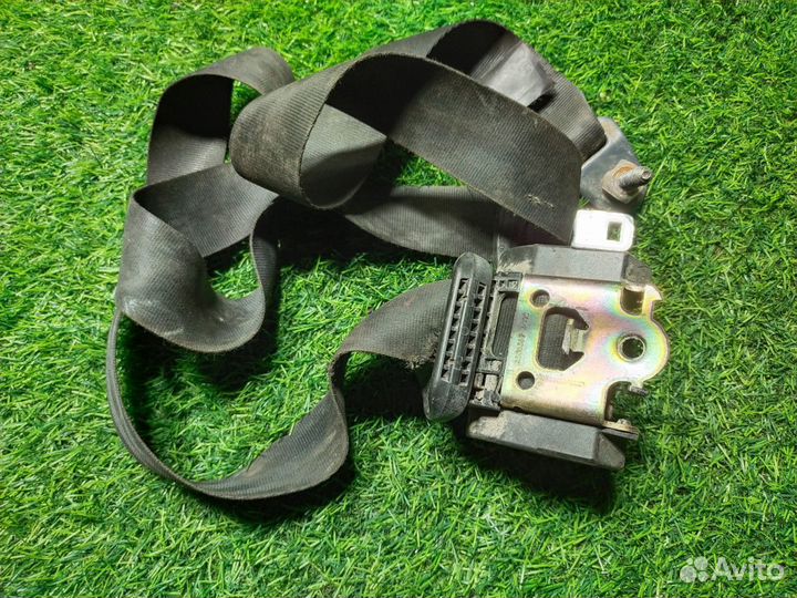 Ремень безопасности Renault Logan