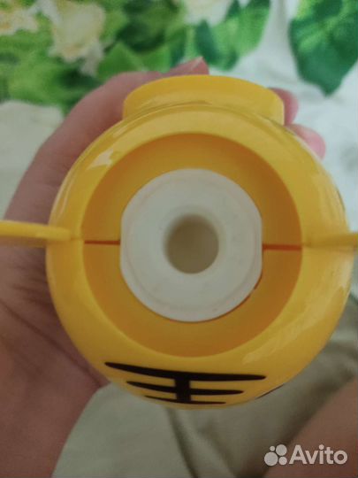 Дозатор для зубной пасты