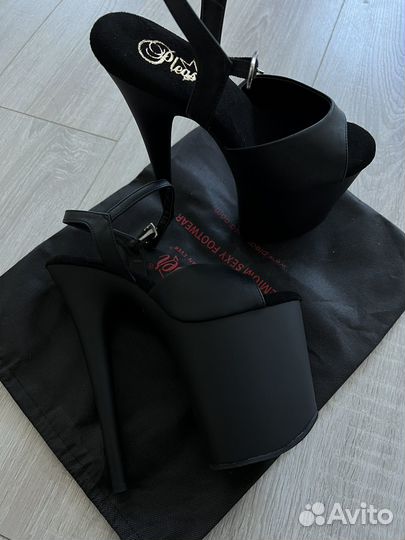 Стрипы Pleaser 38 тройки