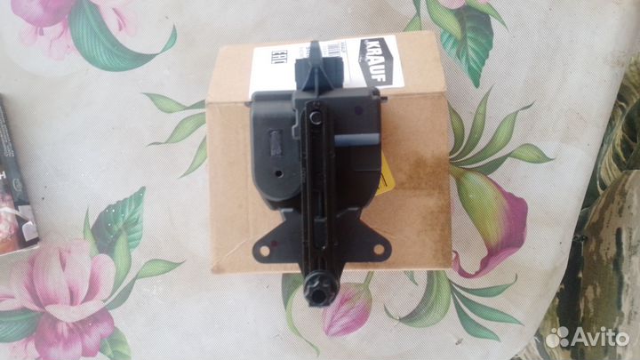 Моторчик расциркуляции заслонки салона Бора