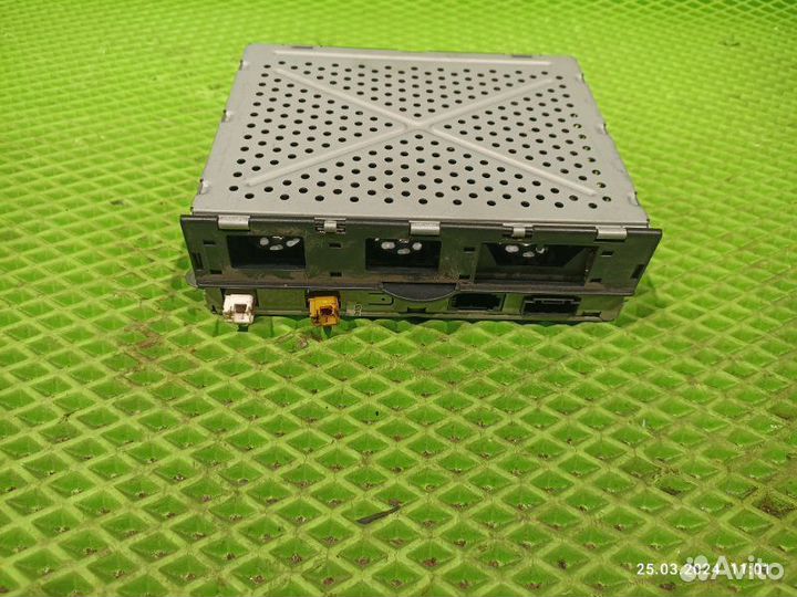 Блок управления магнитолой Audi A8 D3 BPK 2006