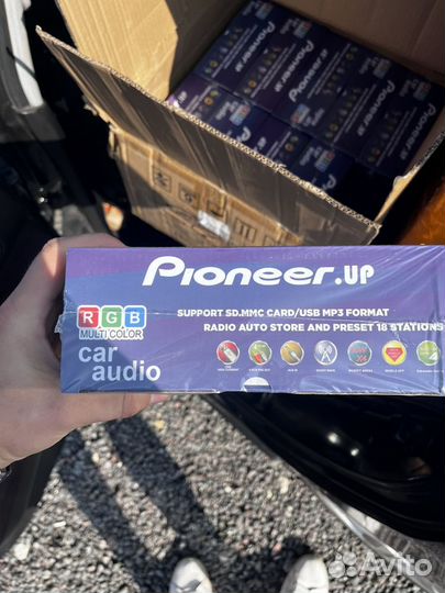 Авто магнитола Pioneer с bluetooth (новая)