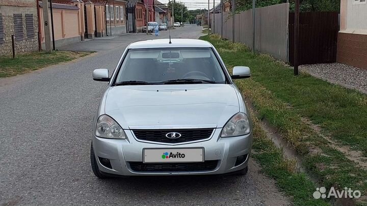 LADA Priora 1.6 МТ, 2011, 200 000 км