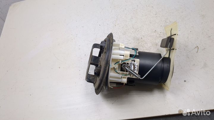 Насос топливный электрический Toyota Avensis 1, 2002