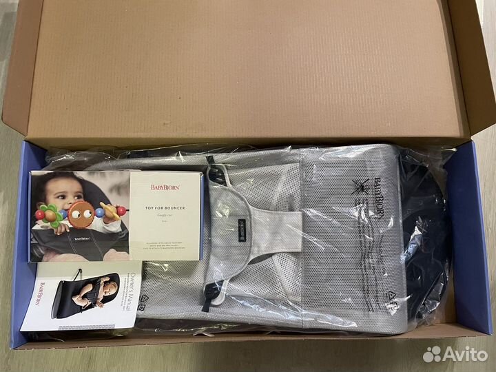 Шезлонг babybjorn оригинал + игрушка