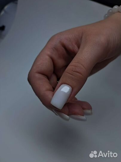 Педикюр с покрытием гель-лаком