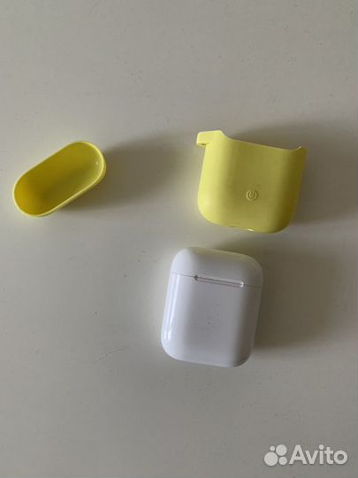 Беспроводные наушники apple airpods