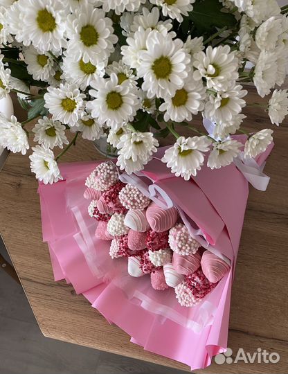 Клубника в шоколаде букеты