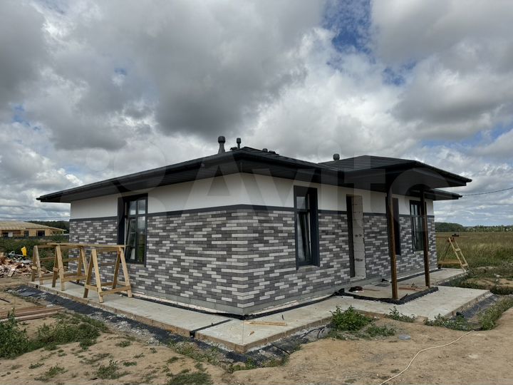 Коттедж 105 м² на участке 8 сот.