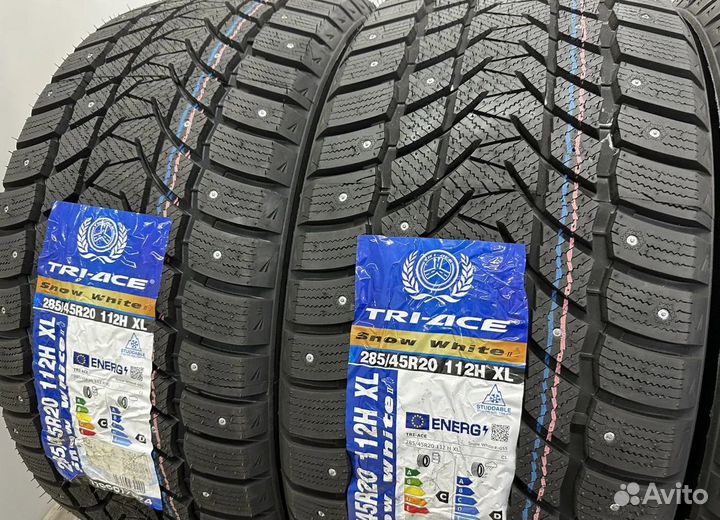 Tri Ace Snow White II Stud 285/45 R20 112H