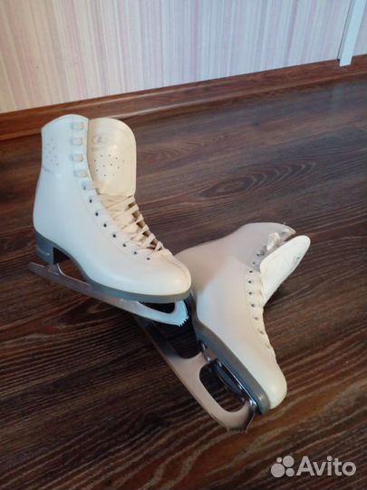 Коньки фигурные dagmar - white /sabrina botas р-37