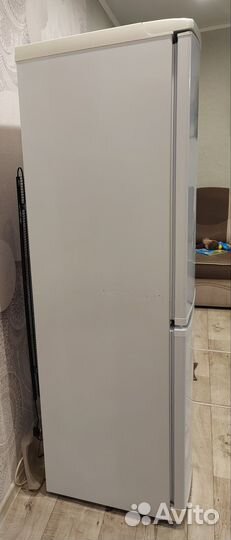 Холодильник