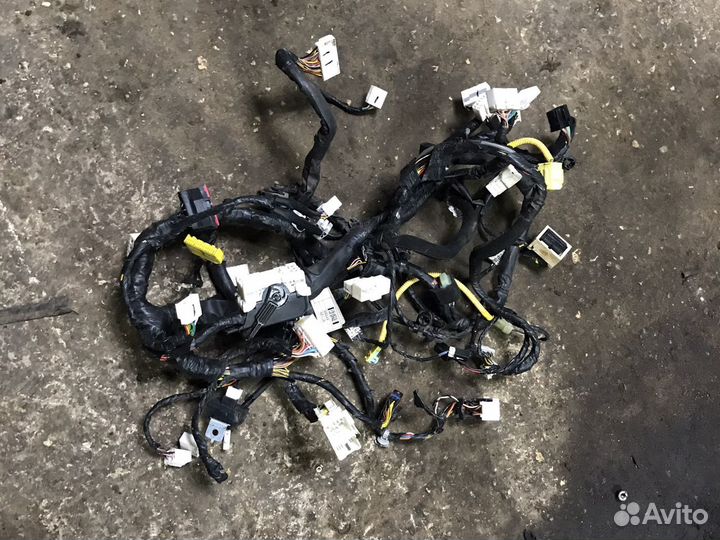 Подторпедная проводка на Hyundai Solaris