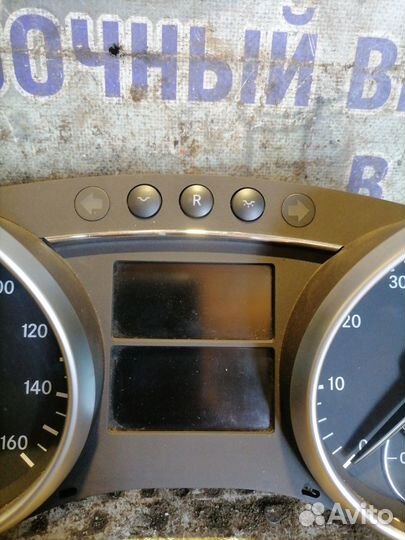 Щиток приборов Mercedes-Benz ML350 (W164)