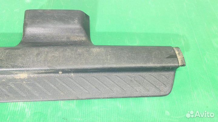 Молдинг порога передний левый Suzuki Liana хэтч