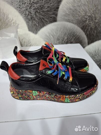 Ботинки женские