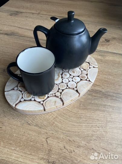 Подставка под горячее панно из можжевельника