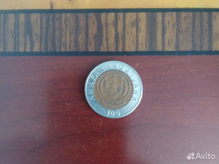 Монета 100 шиллингов Руанда