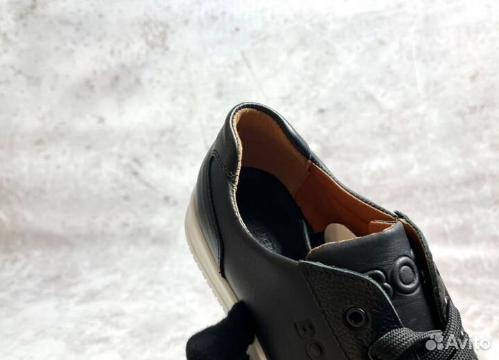 Кроссовки Boss универсальные