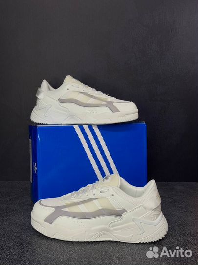 Кроссовки женские adidas