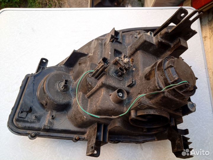 Фара правая Nissan X-Trail T31 Xenon 26010JG45A 26