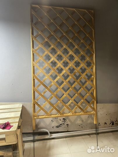 Шпалера деревянная