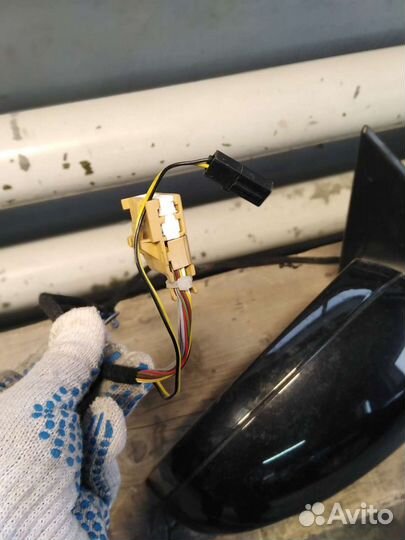 Порше Кайен 955 зеркало правое