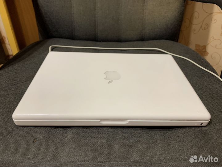 Apple Macbook 13 White Late 2007