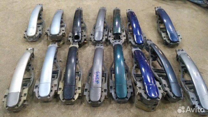 Ручка двери внешняя Volkswagen Passat B5