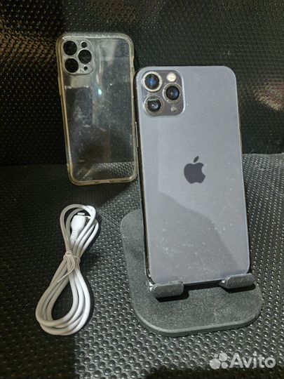 iPhone 11 Pro, 64 ГБ