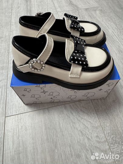 Туфли для девочки 24 размер