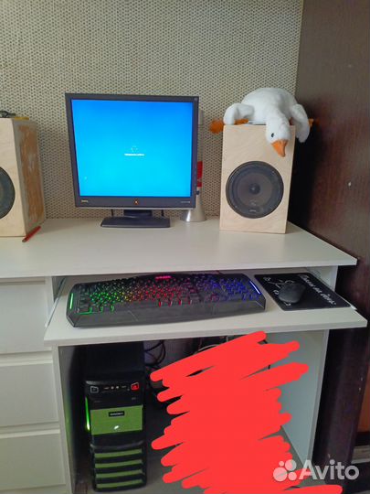 Компьютер с монитором
