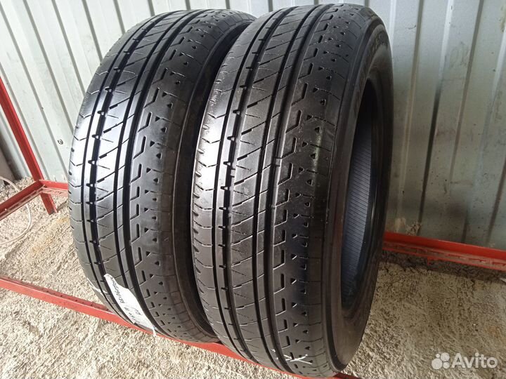 Bridgestone B-style RV 215/60 R17
