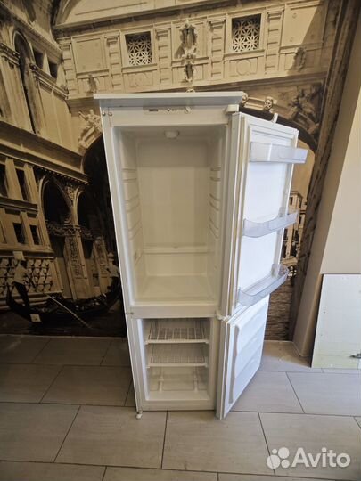 Встраиваемый холодильник atlant