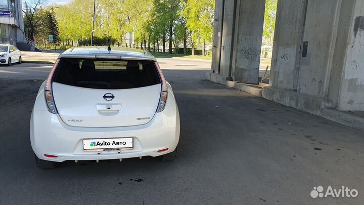 Nissan Leaf 109 л.с. AT, 2013, 59 900 км