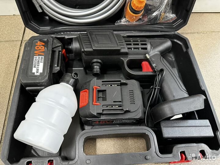 Автомобильная мойка + 2АКБ