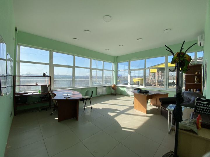 Свободного назначения, 2100 м²