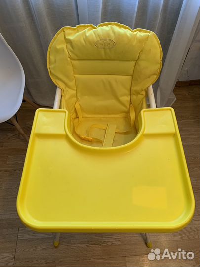 Детский стульчик для кормления