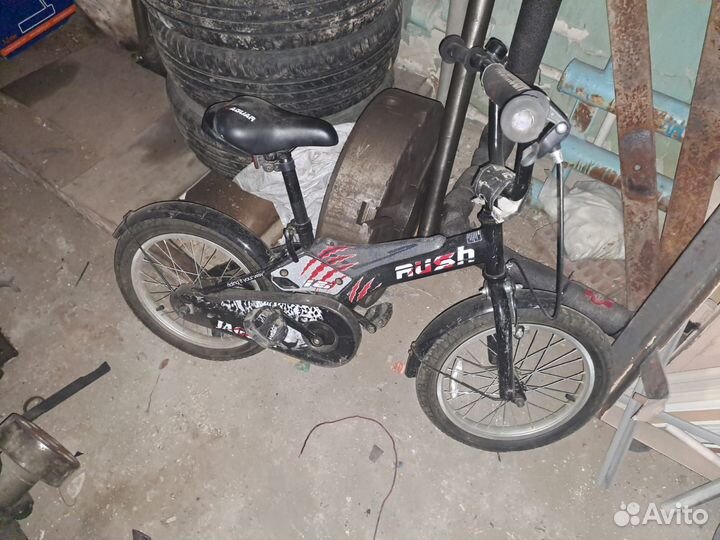 Детский велосипед 16
