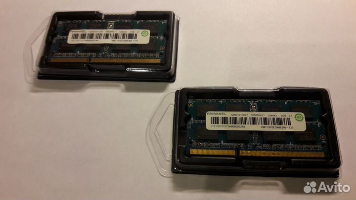 Память для ноутбука 2*2Gb