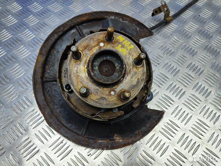 Ступица задняя левая Toyota Corolla Verso E121 1.6