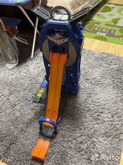 Hot wheels мега Гараж