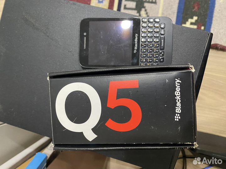 BlackBerry Q5, 2/8 ГБ
