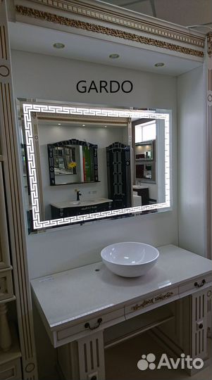 Зеркало с подсветкой на заказ